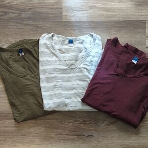 Old Navy Luxe V‑Neck Tee in Olive Brown